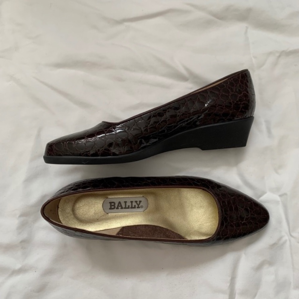 NWOT Vintage Bally Leather Croc Embossed Demi Wedges